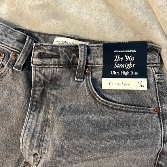 Abercrombie & Fitch Denim - NWT Abercrombie & Fitch Jeans Curve Love size 4